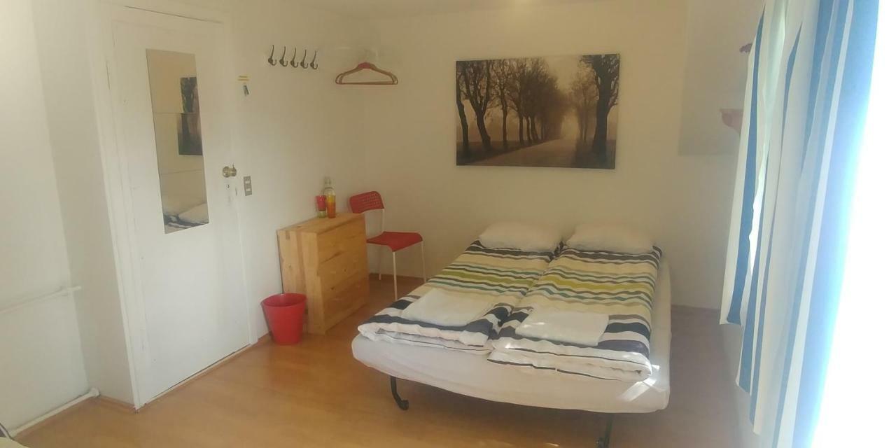 East Iceland Homestay Eskifjörður Екстериор снимка